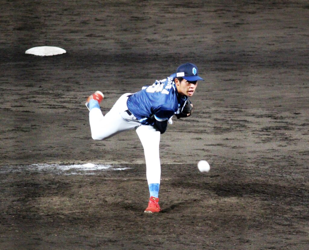 徳島インディゴソックスのロドルフォ・マルティネス投手が、驚愕の最速164キロをたたき出す！ | 高校野球ドットコム