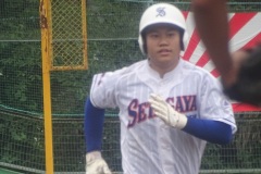 3回本塁打を放った世田谷学園・坂本勇希